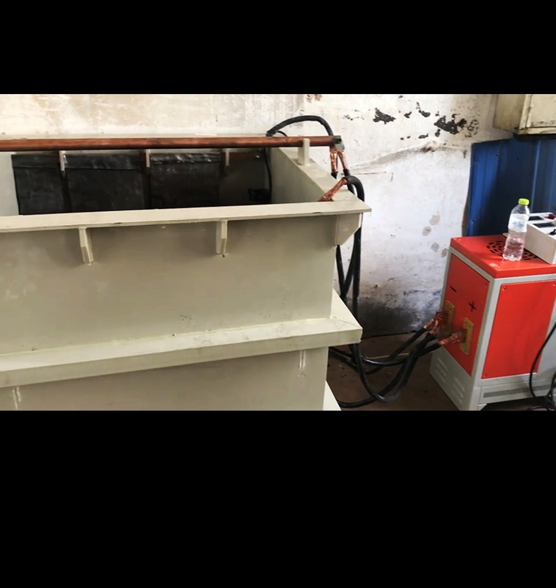 电解抛光设备安装现场